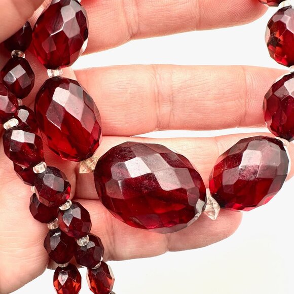 Vintage Bakelite Cherry Amber Bead 24 Inch Necklace And Earrings Set 58 Grams - Picture 4 of 4